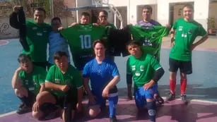 Gambeteando prejuicios: Mendoza, sede de un torneo de fútbol para personas con síndrome de down. Foto: ADOM