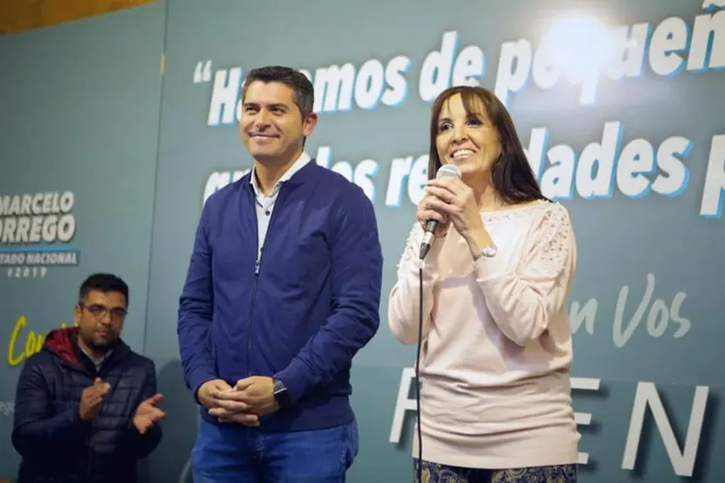 Susana Laciar con Marcelo Orrego, quien era el candidato a gobernador de JxC (la elección fue suspendida por la Corte)