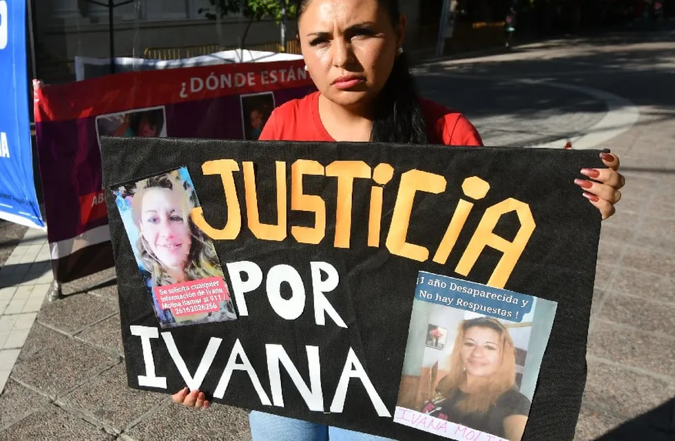 Después de un año sin señales de ella, Estefanía Rodríguez sigue buscando a su tía Ivana Molina, aunque teme lo peor. | Foto: José Gutiérrez  / Los Andes