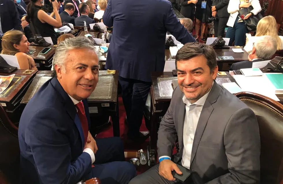 Oposición. El senador nacional Alfredo Cornejo y el diputado nacional Omar De Marchi en el Congreso de la Nación.