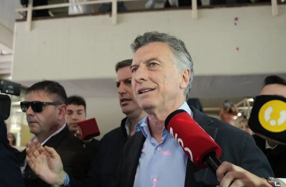 Mauricio Macri, en la Escuela Lenguas Vivas donde votó. (Clarín/Santiago Oroz)