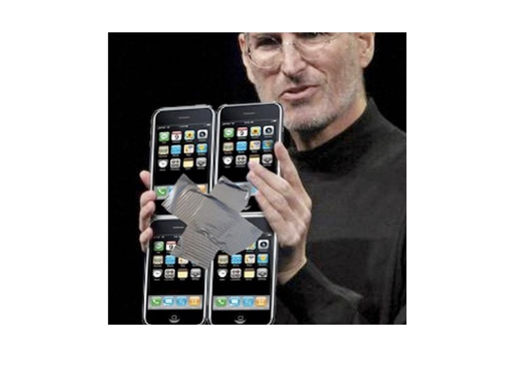 Cuando Apple lanzó el iPad hubo memes burlándose de que era una iPhone gigante.
