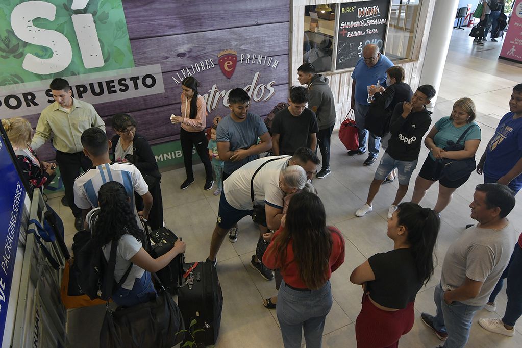 Vacaciones: Qué hacer si la empresa de colectivos pierde el equipaje y de cuánto es la indemnización. Foto: Orando Pelichotti / Los Andes (Imagen ilustrativa)
