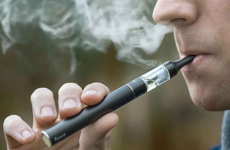 Un nuevo estudio reveló que el cigarrillo electrónico no tiene beneficios y no ayuda a dejar el tabaco. - Archivo/ Los Andes