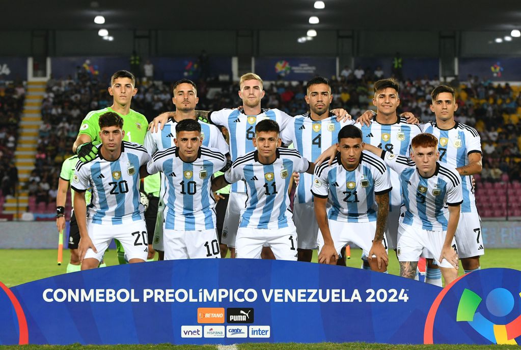 La selección Sub 23 se mide con Chile en el Preolímpico y una victoria clasificará al equipo nacional a las semifinales. (@Argentina)
