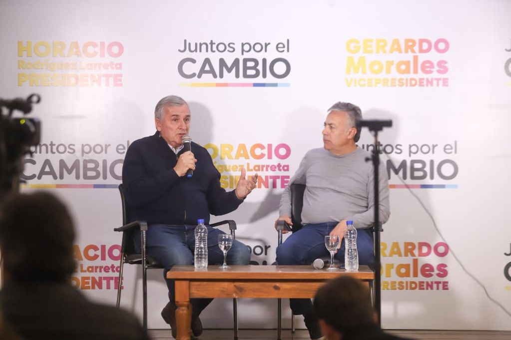 Gerardo Morales y Alfredo Cornejo, en el comité radical.