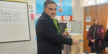 PASO 2023: Mario Vadillo votó y celebró la Boleta Única