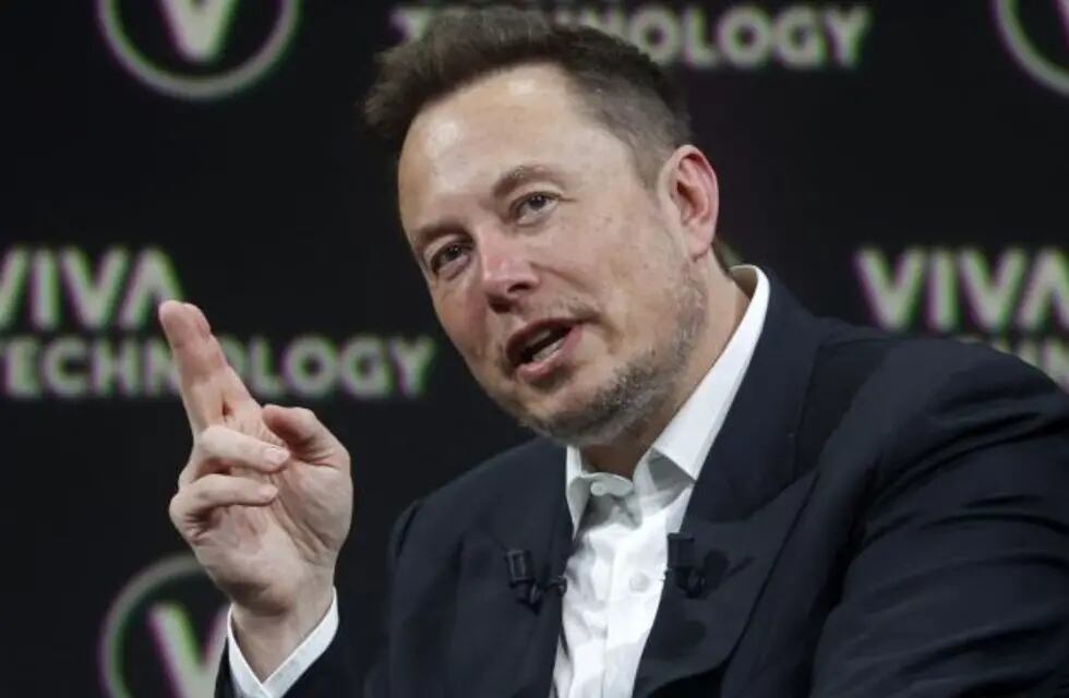 Elon Musk ofrecerá asistencia legal y financiera a usuarios de X que enfrenten represalias laborales por publicaciones. Foto: Web.