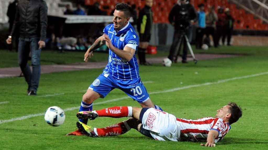 Godoy Cruz derrotó a Unión en el estadio Malvinas Argentinas de Mendoza. (foto: Télam)