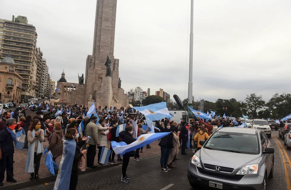 Agrupaciones de autoconvocados y entidades agropecuarias realizaron protestas en Rosario por la expropiación de Vicentin / Gentileza Télam