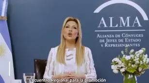 Fabiola Yáñez encabezó la cumbre de higiene de manos