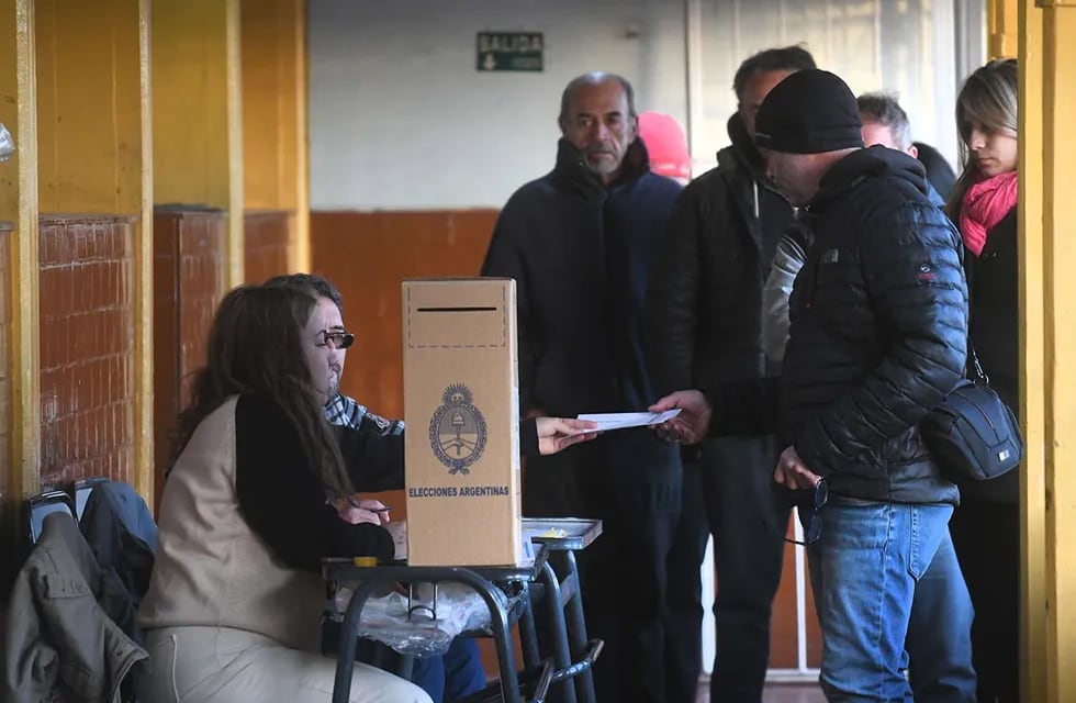 Elecciones PASO presidenciales 2023 en la provincia de Mendoza, en la escuela Leandro Alem de Guaymallén, la mañana comenzó con tranquilidad. Foto: José Gutierrez / Los Andes