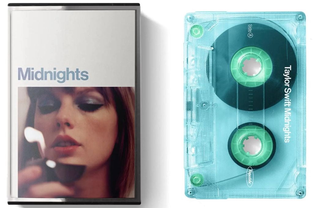 Taylor Swift hizo una edición especial en cassette de su último álbum Midnight.