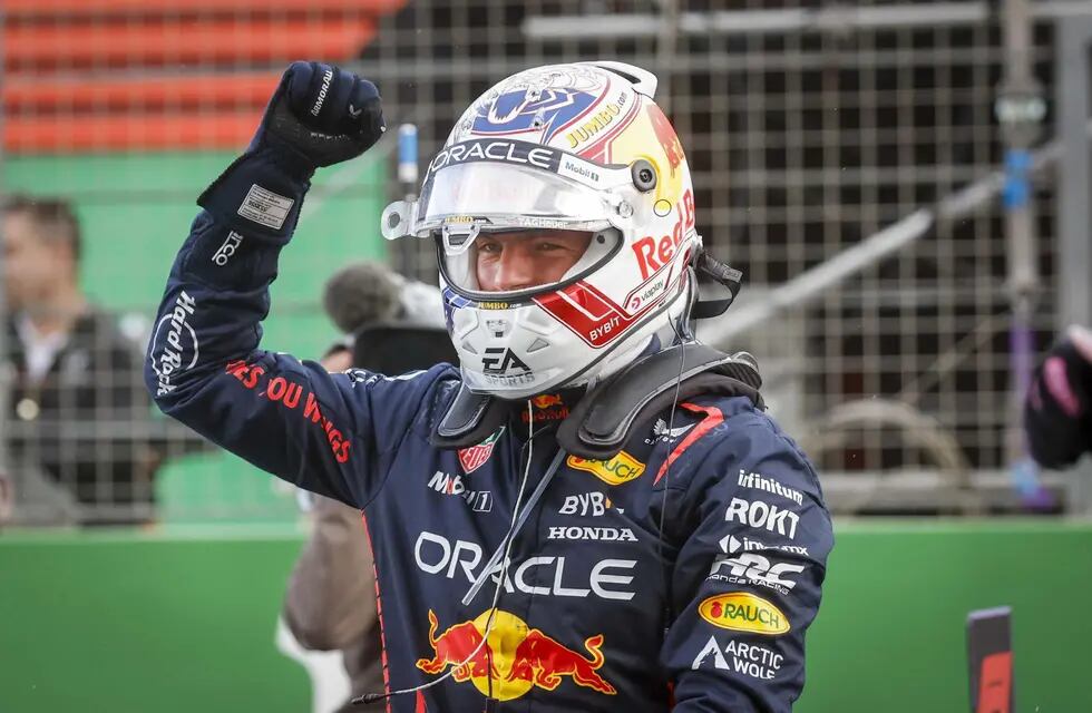 Zandvoort (Netherlands), 27/08/2023.- Dutch driver Max Verstappen of Red Bull Racing celebrates winning the Formula 1 Dutch Grand Prix at Circuit Zandvoort, in Zandvoort, Netherlands, 27 August 2023. (Fórmula Uno, Países Bajos; Holanda) EFE/EPA/Sem van der Wal
