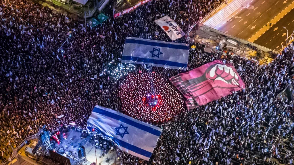 Las protestas, que llevaban más de dos meses, lograron suavizar algunos aspectos de la reforma judicial impulsada por el gobierno de Benjamin Netanyahu.