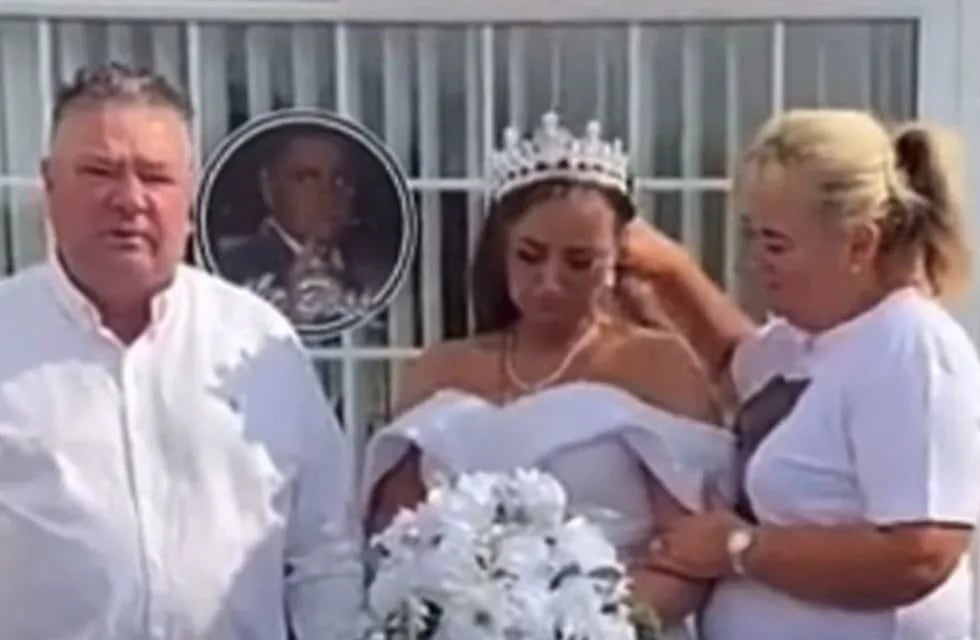 Kate Quilligan decidió usar el vestido de novia para despedirse “por última vez” antes de su funeral.