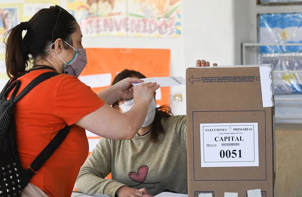 El Gobierno nacional anunció flexibilizaciones para las elecciones del 14 de noviembre. / José Gutiérrez