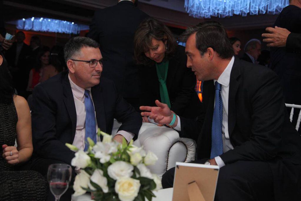 El ministro de Justicia, Martín Soria, dialoga con el viceprimer ministro y ministro de Justicia de Israel, Gideon Sa’ar.