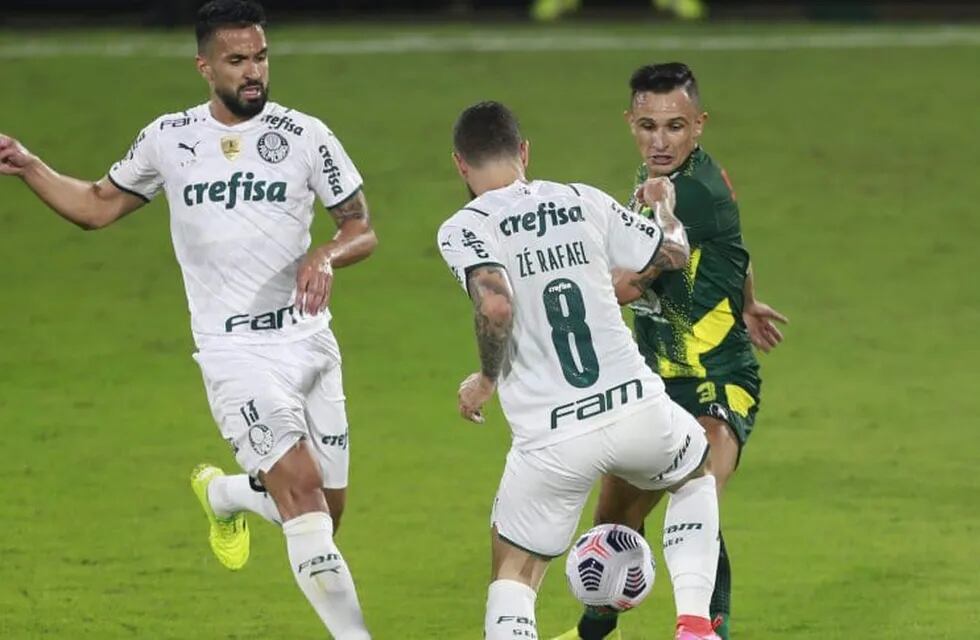 Defensa y Justicia cayó ante Palmeiras por 2-1 en el primer duela por la final de la Copa Sudamericana. / Gentileza.