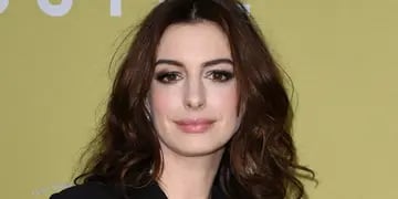 Anne Hathaway y sus nuevas postales hot viralizadas