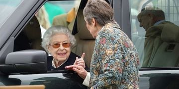 La Reina Isabel reapareció en público tras sus problemas de salud