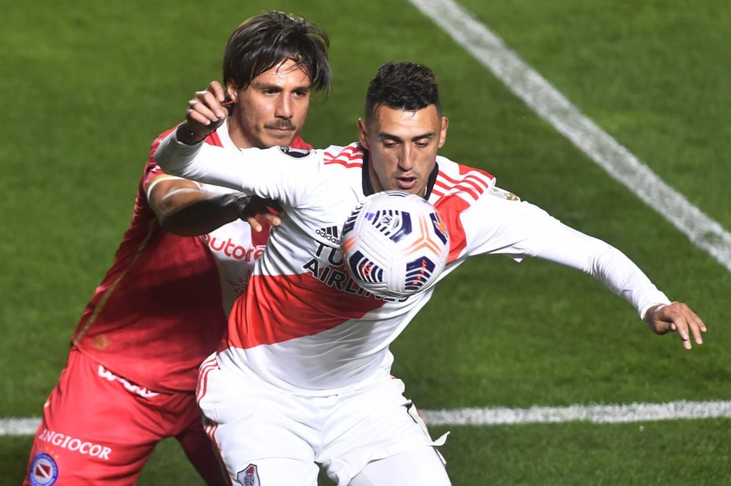 El cordobés Suárez, clave en la gestación ofensiva de River ante Argentinos, por Copa Libertadores. (Fotobaires)