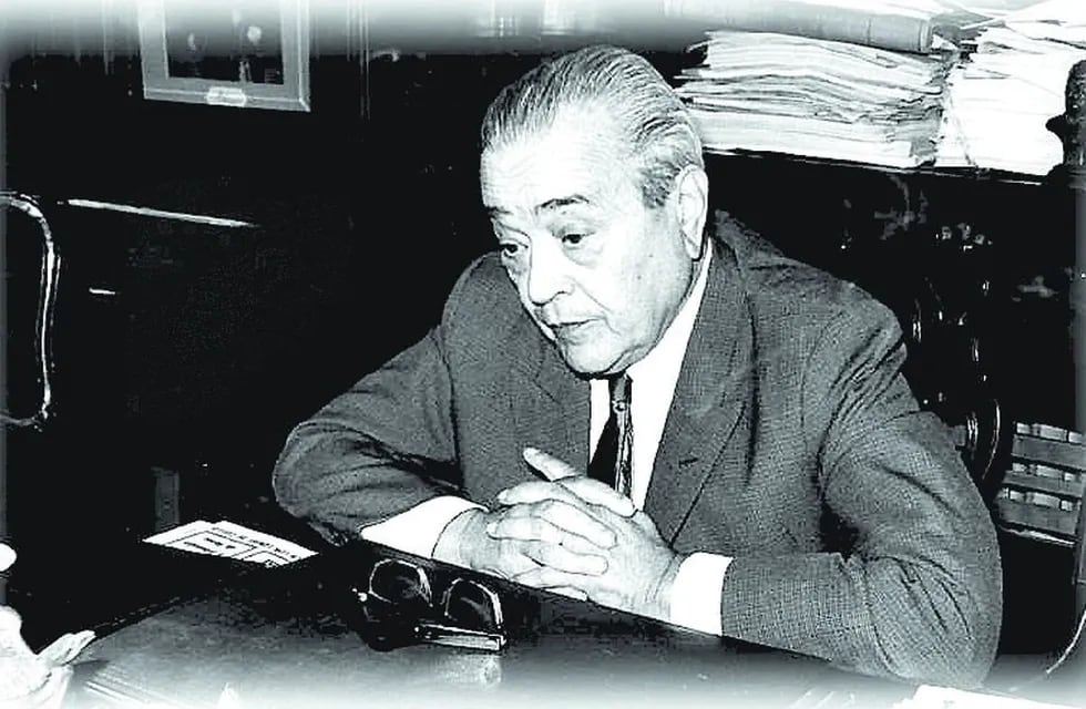 Ricardo Balbín, gran defensor de a democracia.
