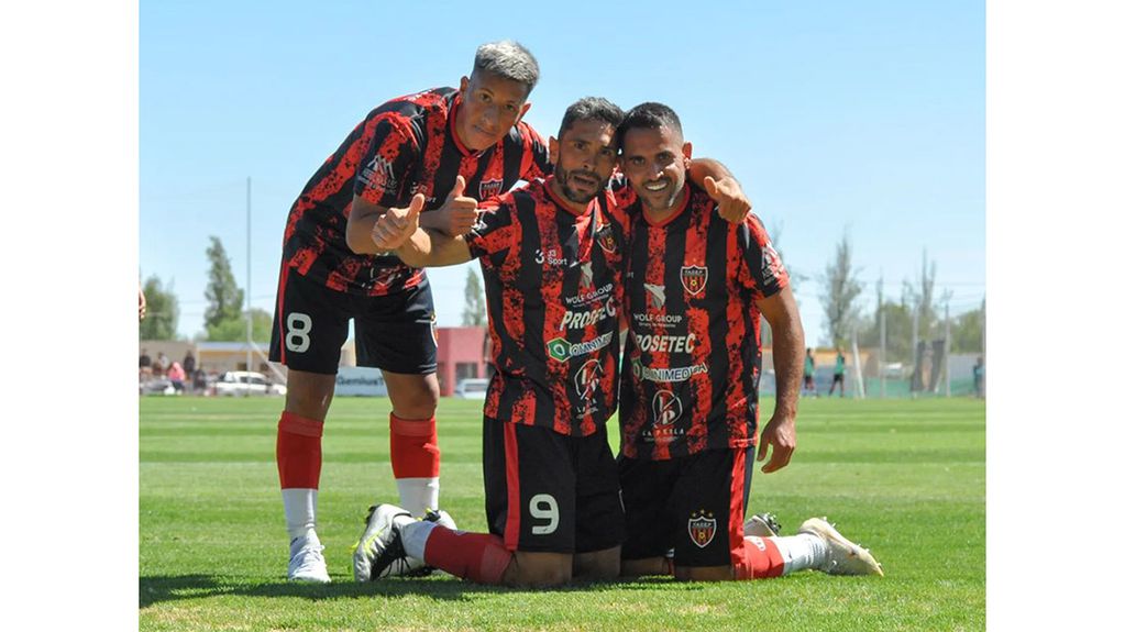 Tres para triunfar. Rodríguez, Lucero y Sevillano. Fadep va por el bicampeonato. Foto: Prensa / Fadep.