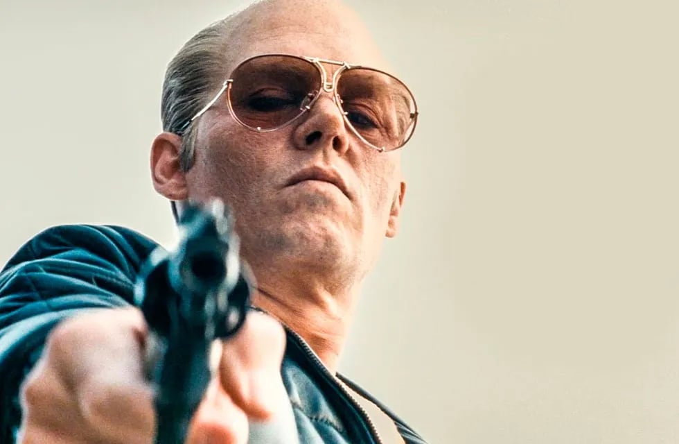 Johnny Depp interpreta al mafioso norteamericano Whitey Bulger.