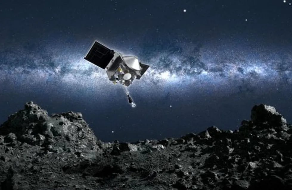 La NASA anunció que su sonda Osiris-Rex había conseguido recolectar una gran cantidad de partículas del asteroide Bennu pero las está perdiendo