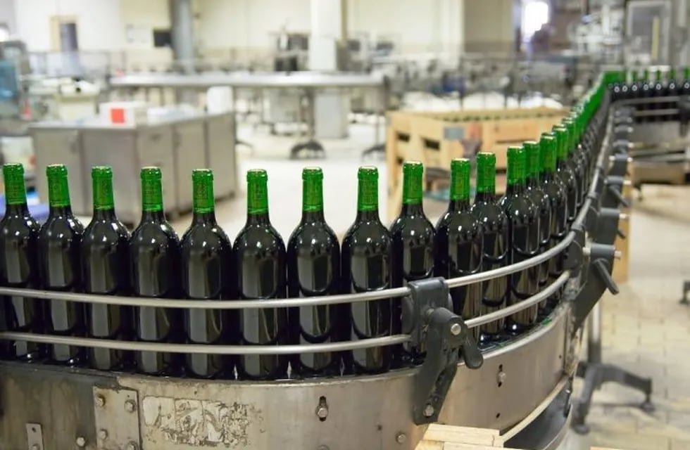 En términos generales, la intervención es proponer a bodegas y elaboradores que inmovilicen sus vinos a cambio de una renta financiera.