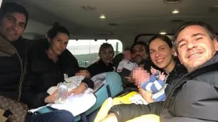 El canciller Santiago Cafiero informó que las cinco familias argentinas y sus bebés recién nacidos. (@SantiagoCafiero)
