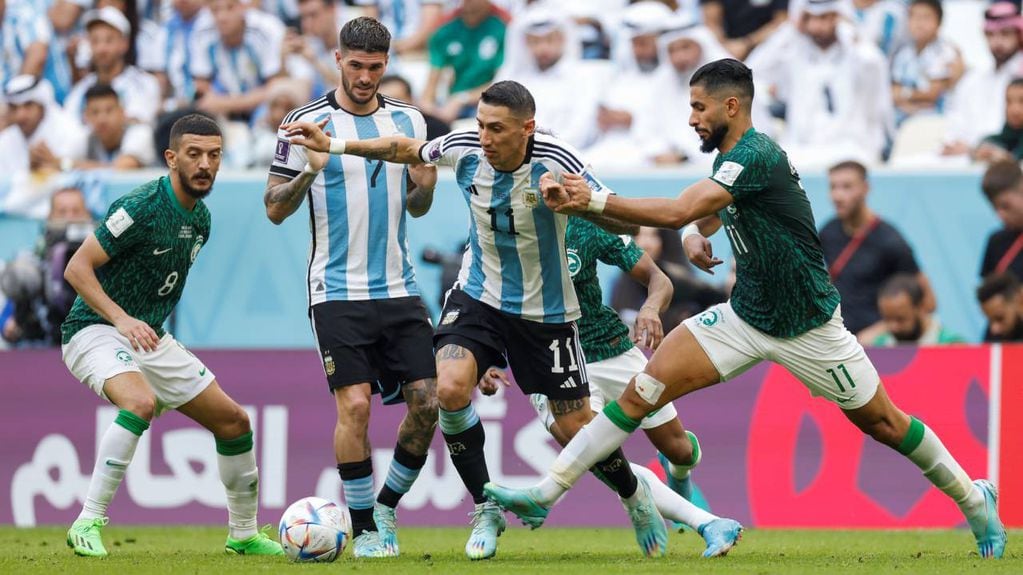 Ángel Di María ingresó como titular en el partido entre Argentina y Arabia Saudita por la primera fecha del Mundial de Qatar 2022.