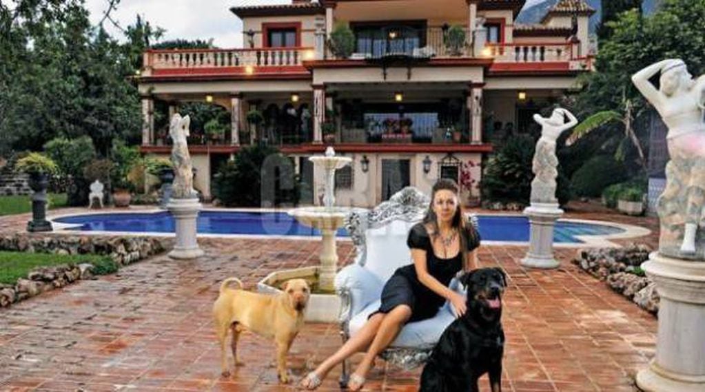 Mariana Nannis y Claudio Paul Caniggia deben años de alquiler de la propiedad en Marbella.