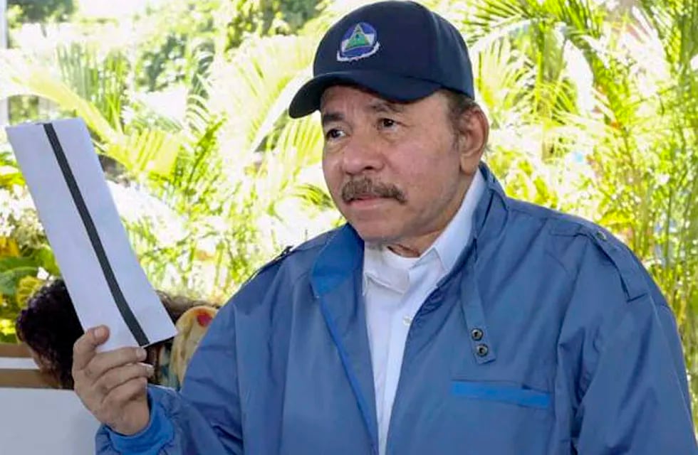 El presidente nicaragüense expulsó de su país al delegado de la Cruz Roja.