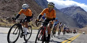 Los ecuatorianos se impusieron en la montaña y nada cambió en la punta de la carrera. 