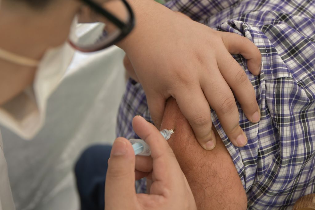 Vacunas: ¿es relevante el riesgo de vida? / Orlando Pelichotti