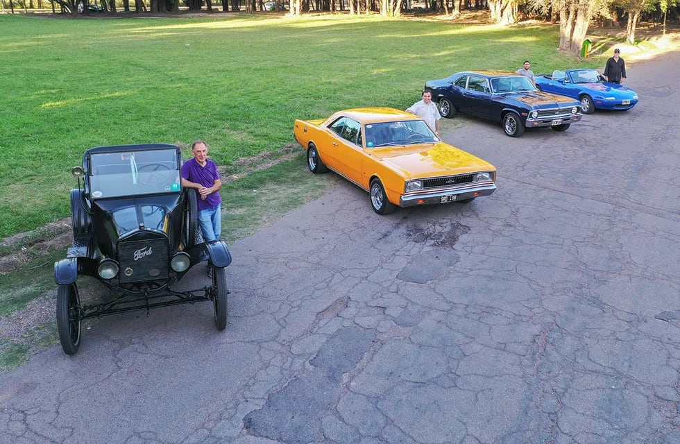 Club de vehículos clásicos y antiguos de Mendoza. Foto: Marcelo Rolland / Los Andes