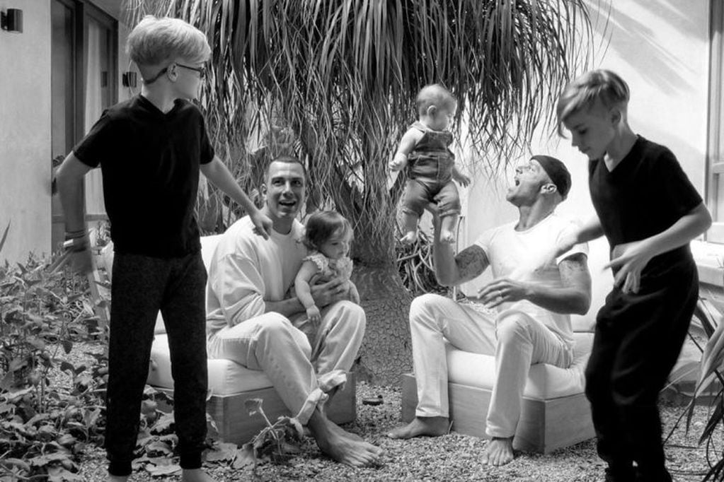 Ricky Martin compartió con sus seguidores una tierna foto familiar con sus cuatro hijos