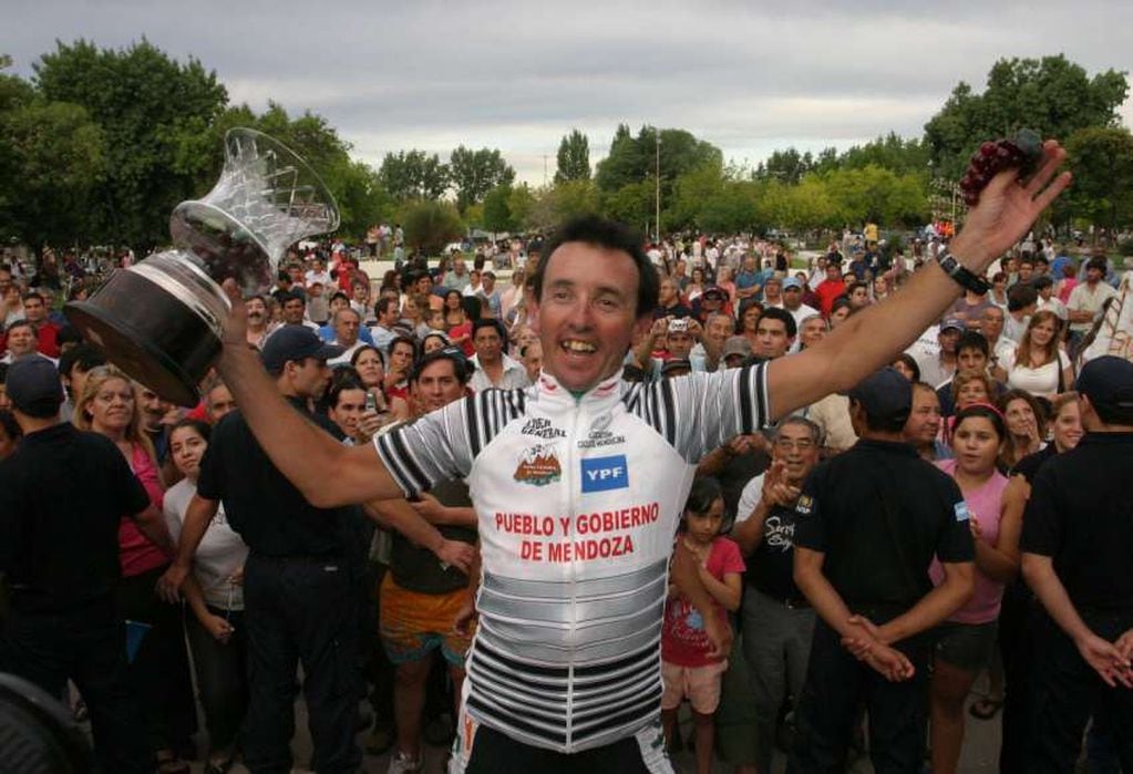 El "Chueco" Gili se adjudicó las ediciones 2007 y 2008 de la Vuelta de Mendoza / Los Andes.