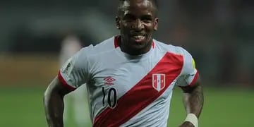 Farfán será el sustituto de la gran estrella de Perú, quien se halla suspendido por un presunto dóping y no podrá jugar el repechaje.