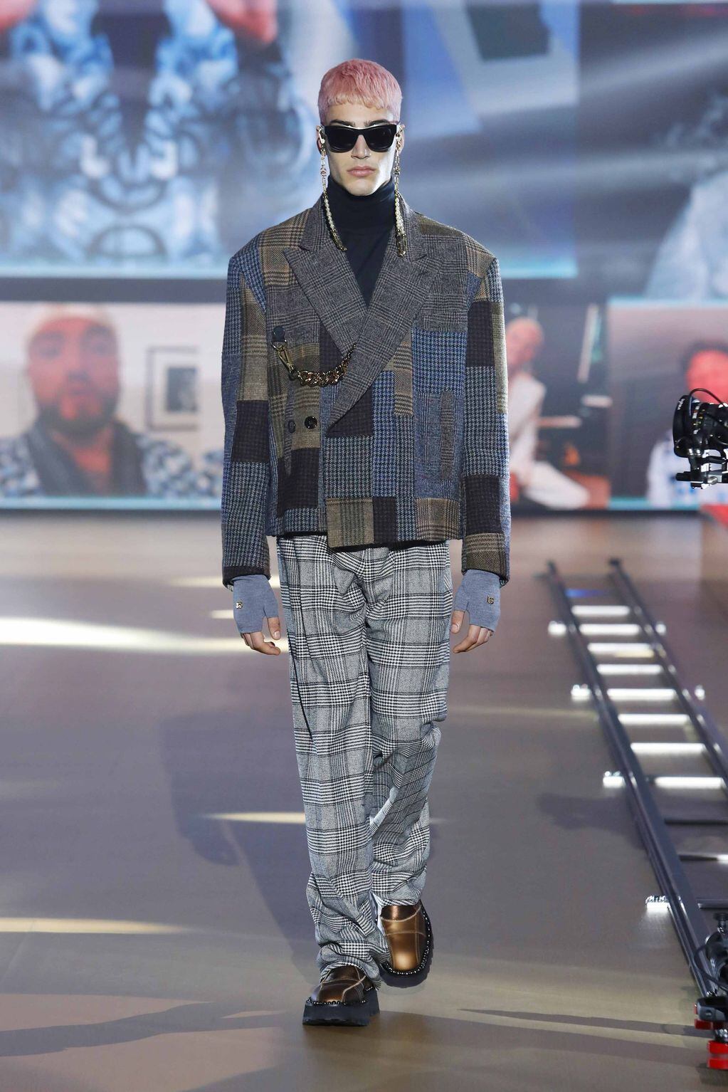 Look de Dolce & Gabbana colección Menswear otoño 2021. 