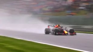 Verstappen hizo el 1 en la lluvia