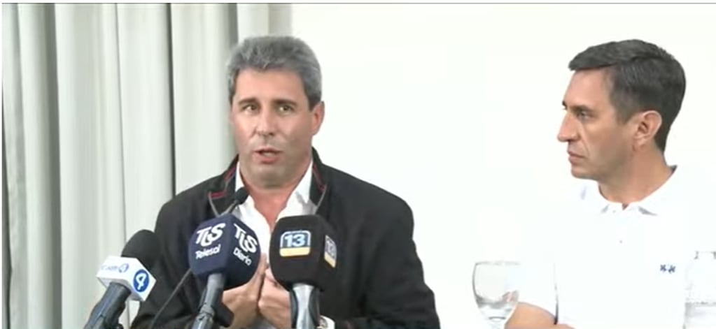 El gobernador Sergio Uñac en la conferencia de prensa tras la elección del domingo en San Juan / Gentileza