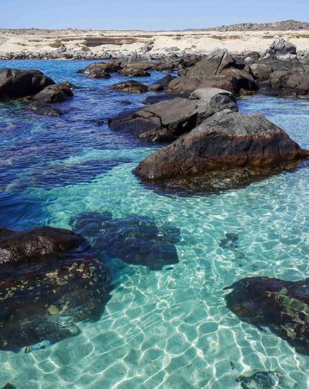Arenas blancas y aguas cristalinas: cómo llegar a Bahía Inglesa, la paradisíaca playa chilena al norte de La Serena. Foto: Instagram @bahiainglesachile