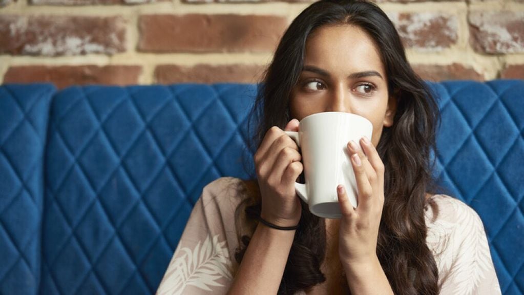 Una taza de café antes de una siesta: sus beneficios.