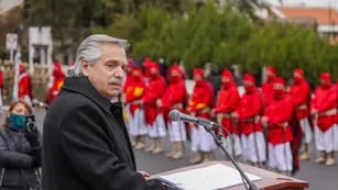 El presidente Alberto Fernández participó del aniversario del fallecimiento del general Martín Miguel de Güemes en Salta.