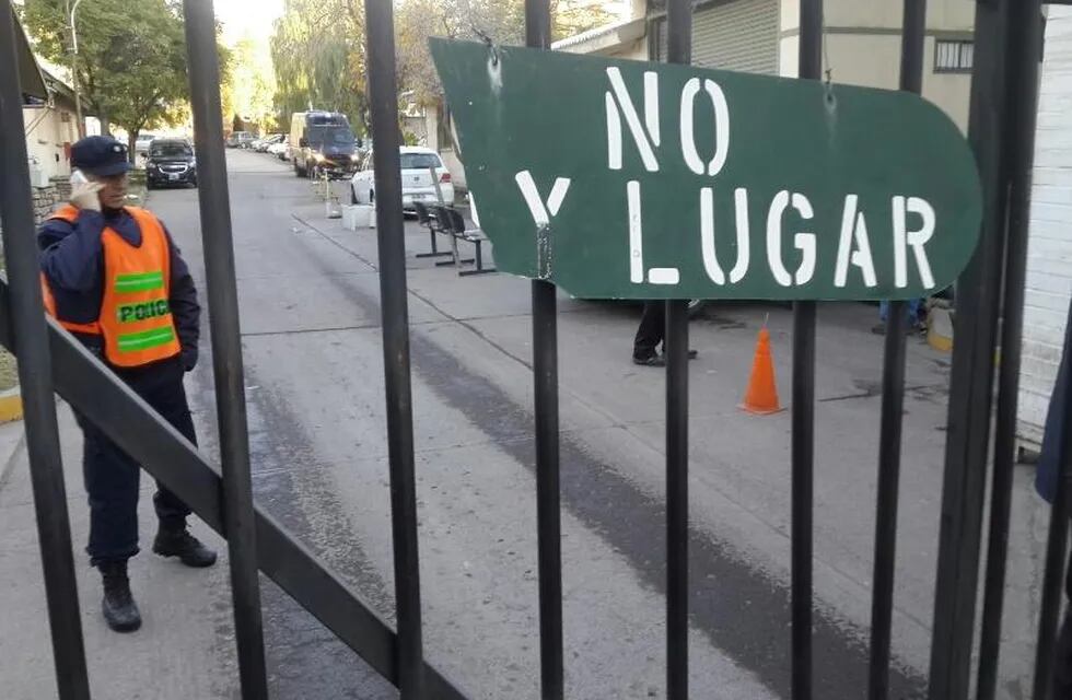 En el hospital Lagomaggiore constaron lesiones compatibles con abuso sexual - Claudio Gutiérrez / Archivo Los Andes