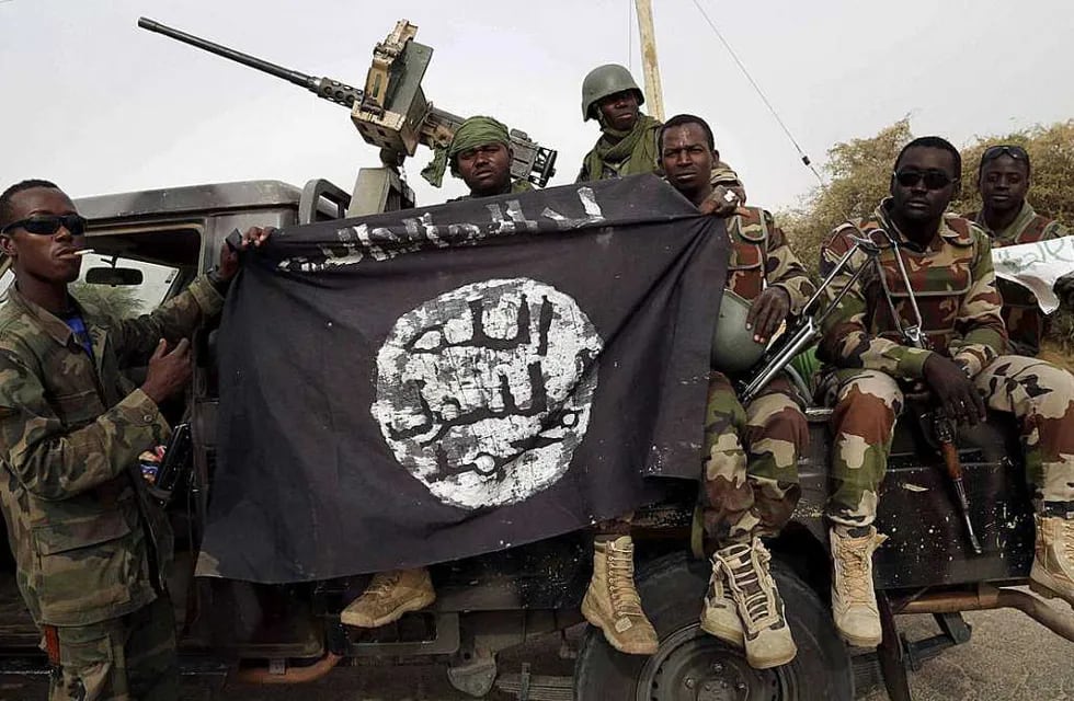 La agrupación terrorista Boko Haram, rama africana de Estado Islámico, es uno de los principales objetivos del ejército de Nigeria aunque la población civil ha quedado atrapada en los enfrentamientos entre unos y otros.