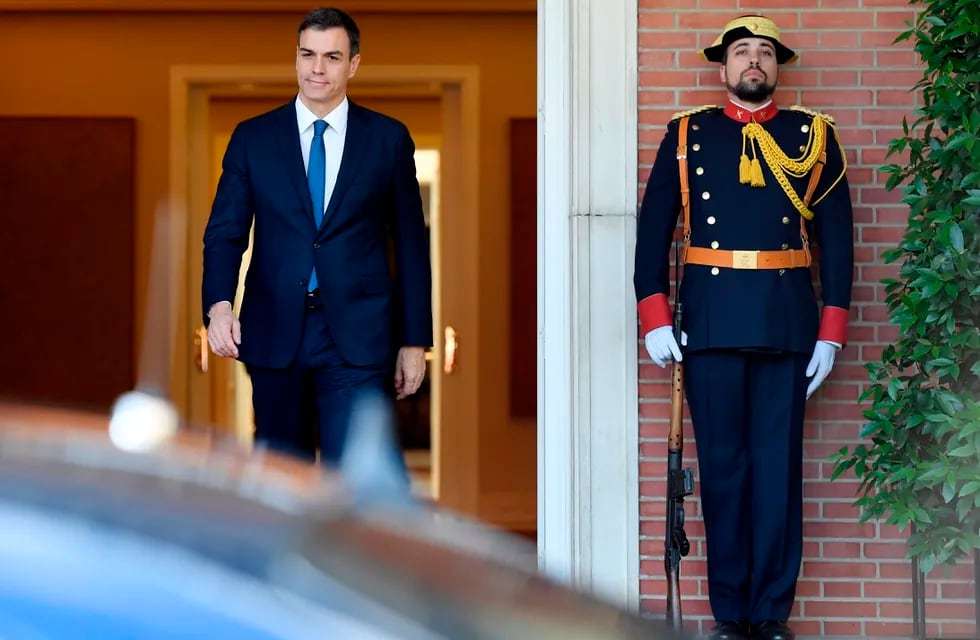 Sánchez estrenó el cargo de presidente de España con cambios en los ministerios